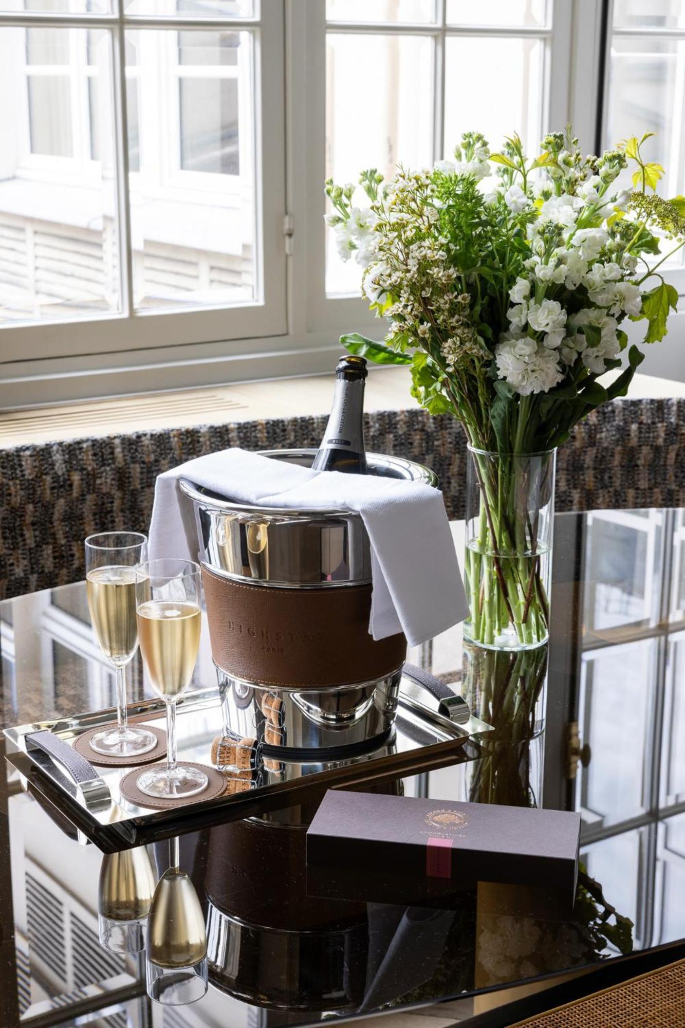 Highstay - Luxury Serviced Apartments - Louvre Paris Exterior foto